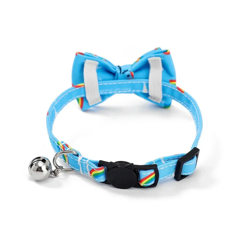 Collar de gato de dibujos animados, productos para mascotas, hebilla de seguridad con lazo estampado con campana, pajarita ajustable para gatos, accesorios para cachorros y mascotas - imagen 3