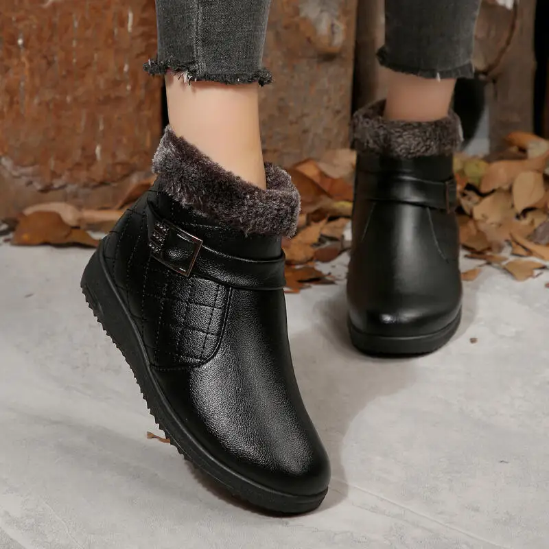 Botines peludos con decoración de hebilla de cinturón de Metal Retro para mujer, botas con cremallera lateral de Tacón de Cuña de Pu suave para invierno, zapatos cómodos para mamá - imagen 5