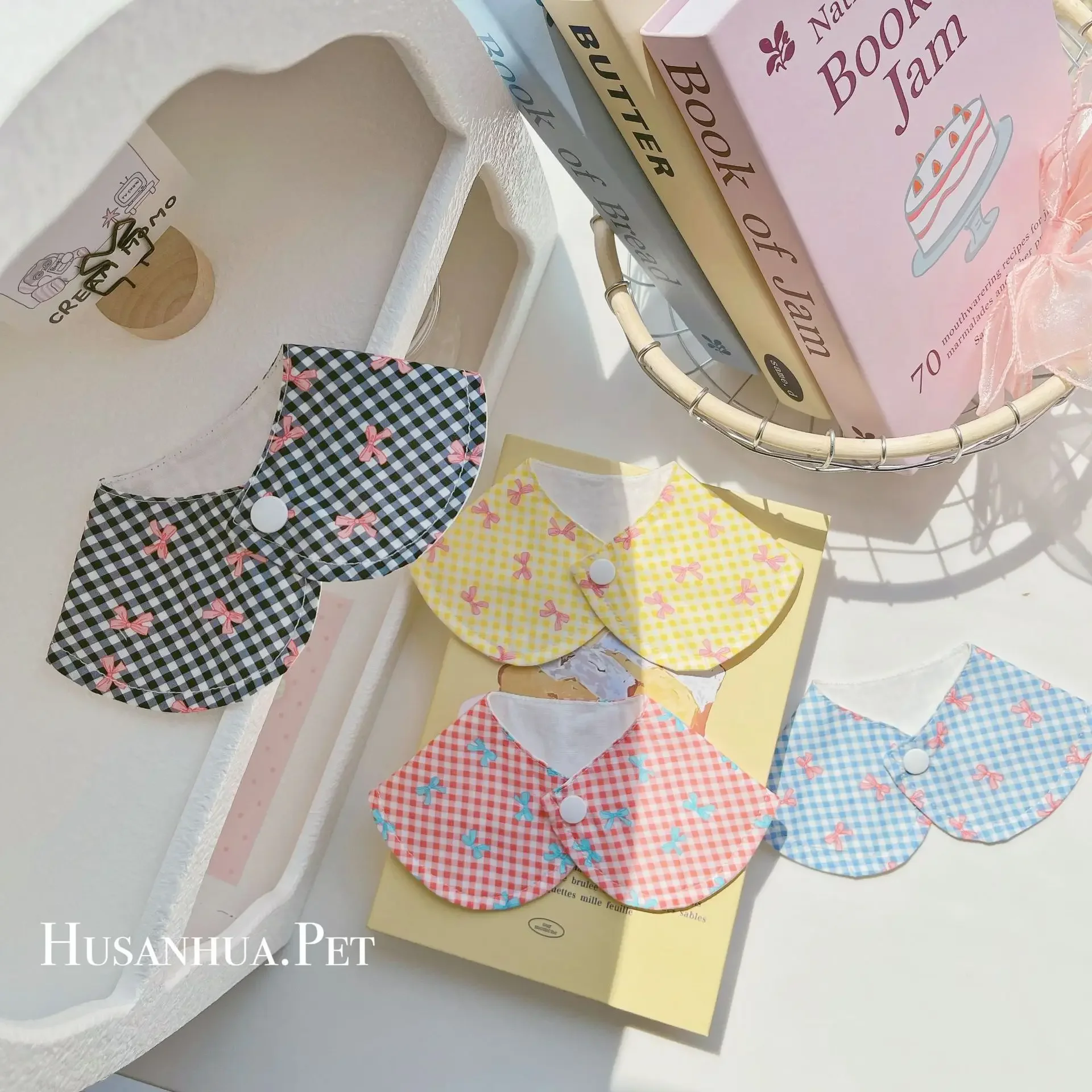 Toalla de Saliva para perros y gatos, bufanda con lazo bonito a cuadros INS, algodón puro, cómodo accesorio de oso de peluche, accesorios para gatos, pajaritas para perros - imagen 2