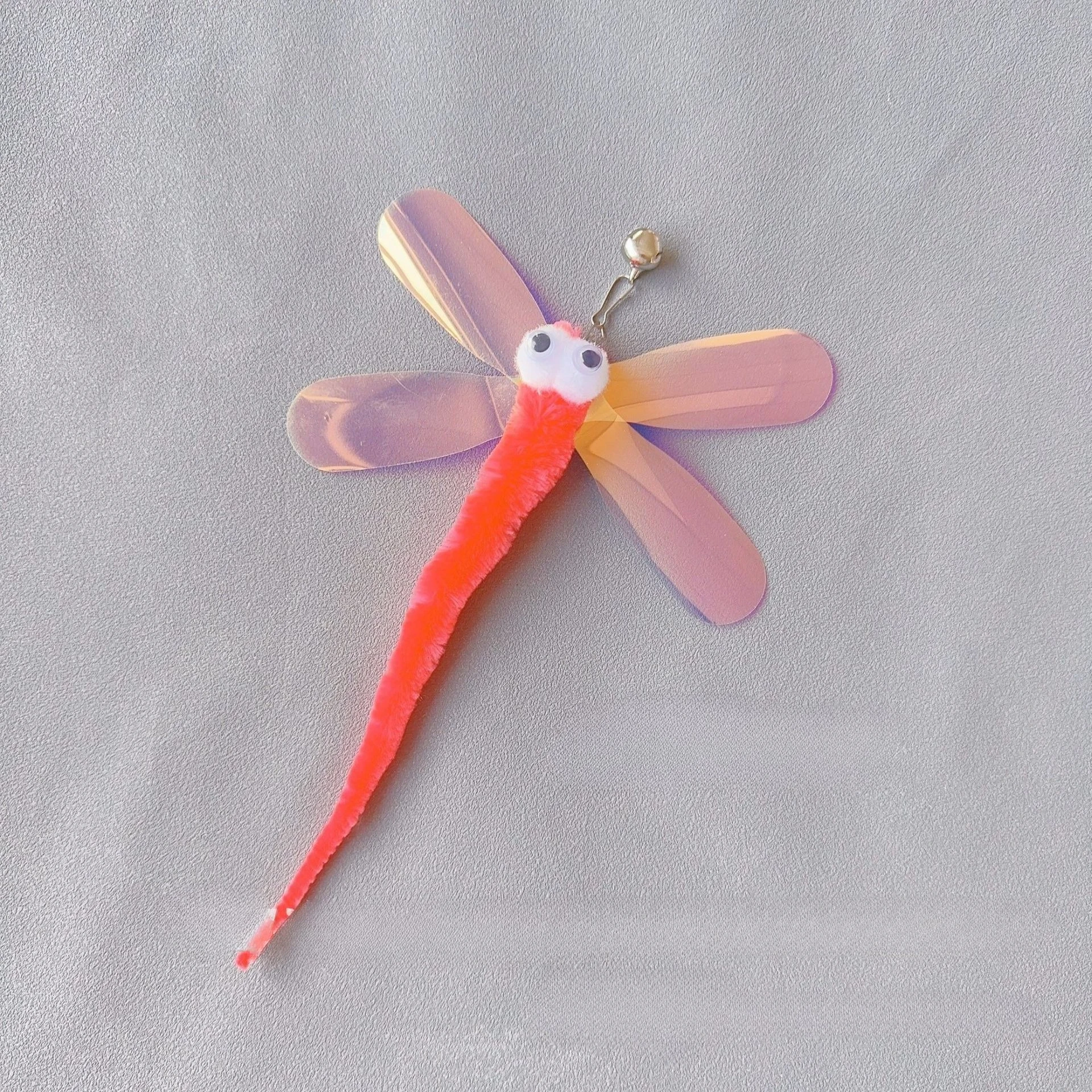 Juguete interactivo de peluche libélula para gatos – estimula la caza - imagen 2