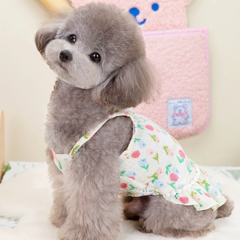 Vestido con capucha para perros pequeños – Verano, tirantes - imagen 2