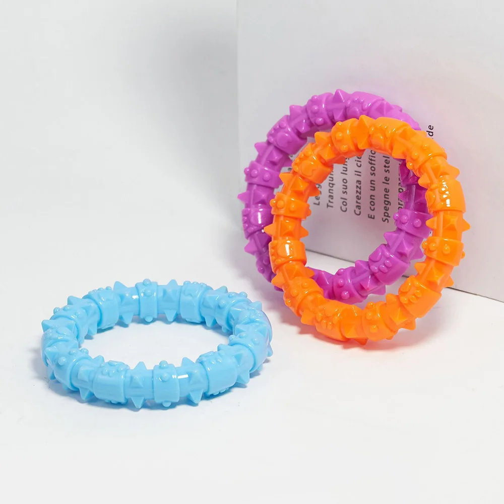 Juguete de anillo con púas para mascotas, cepillo de dientes para perros y palo molar, juguete masticable duradero para limpieza de dientes, juguete divertido para cachorros/perros adultos - imagen 4