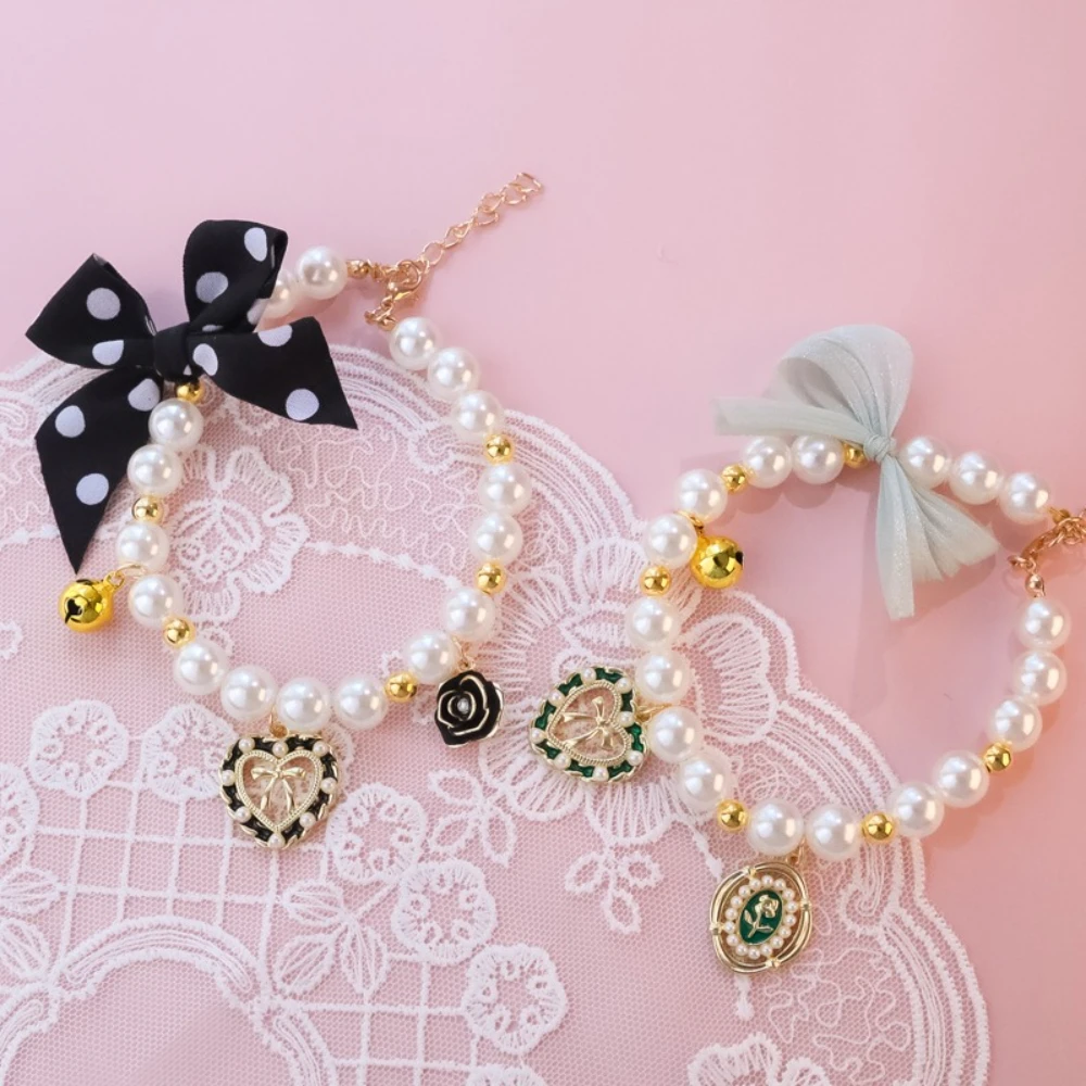Collar de perlas vintage con campana para gatos y perros - imagen 4