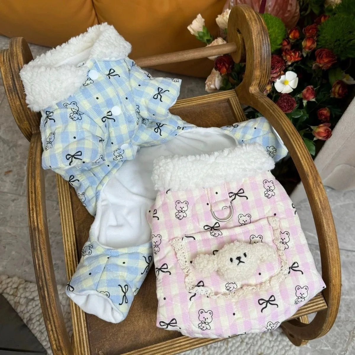 Collar de felpa para mascotas, mono de cuatro patas de felpa, pantalones de cuatro patas para perros, abrigo grueso de tracción para perros, ropa para cachorros, otoño e invierno - imagen 3