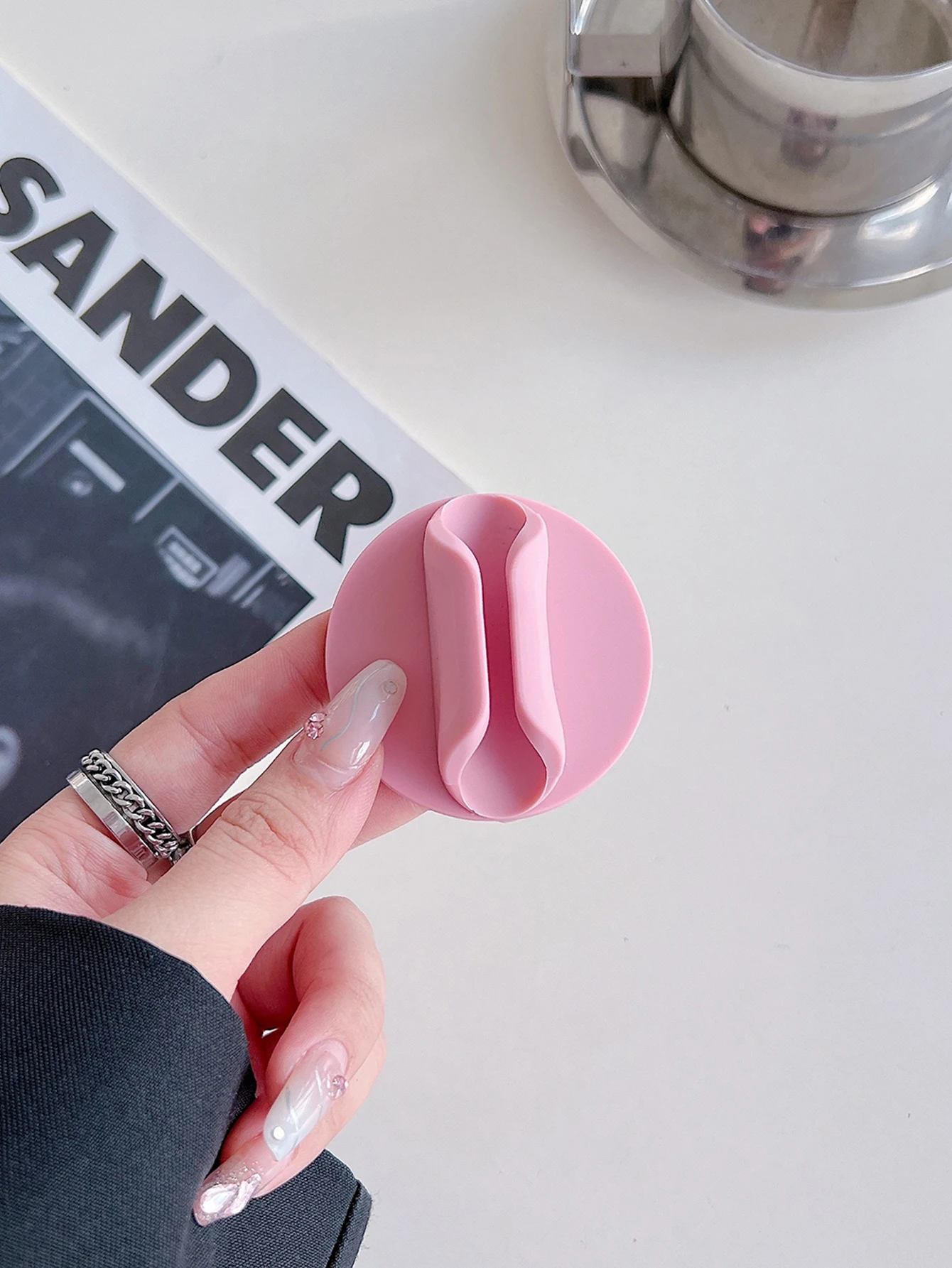 Soporte adhesivo para móvil diseño brillo de labios – Graba a tu mascota - imagen 3