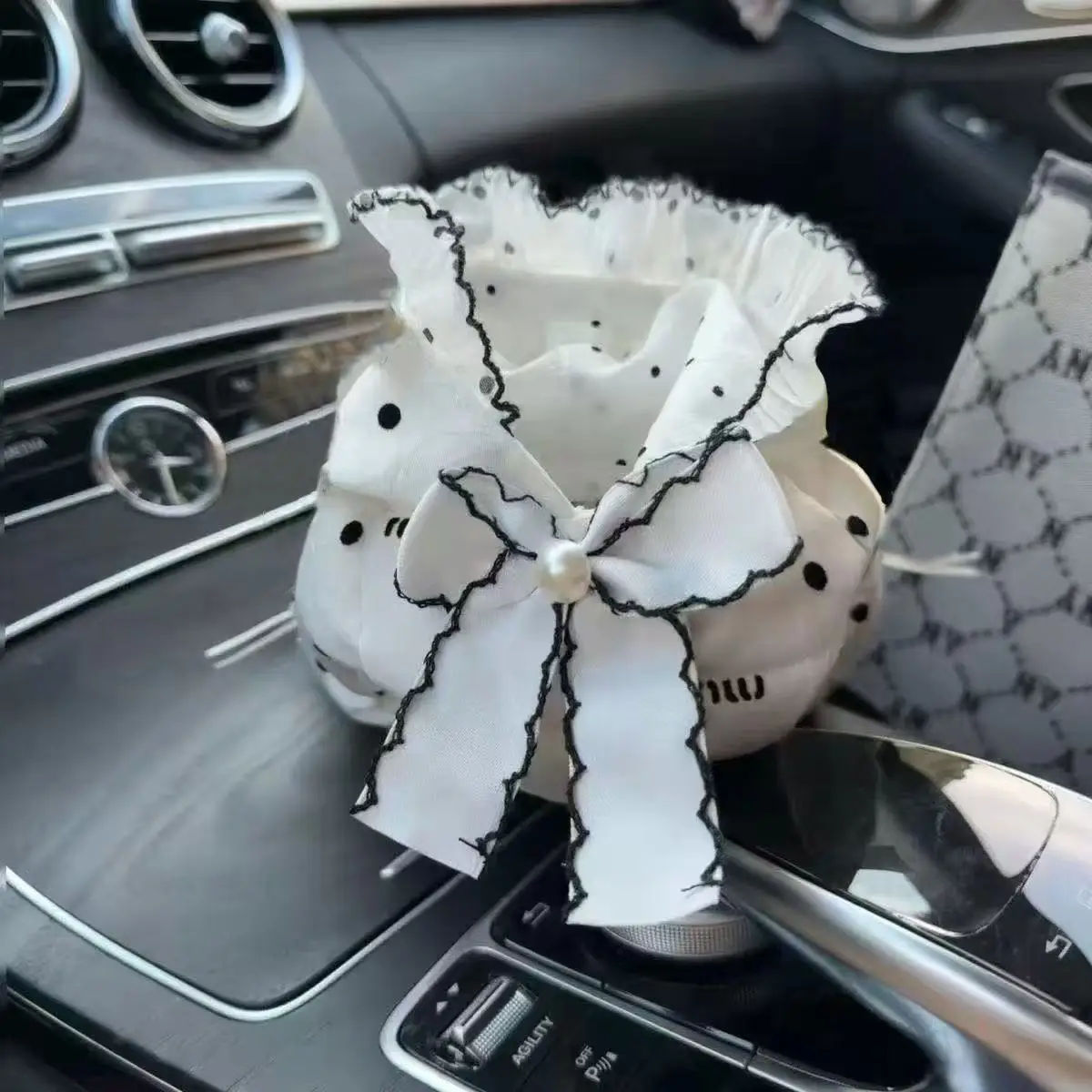 Abrigo de algodón para perro de invierno con lunares y lazo, chaqueta cálida gruesa para perros pequeños, Bichon Frise, ropa para exteriores - imagen 3