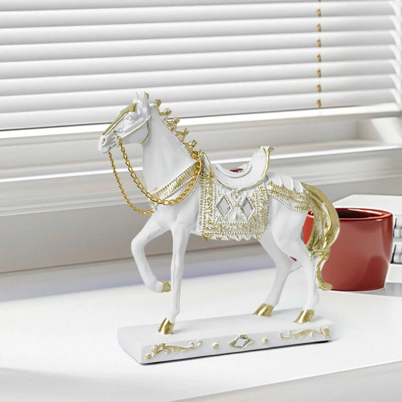 Horse Statue Desktop Figurine Creative Housewarming Gift Horse Ornament for Home Decor Office Furniture Animal Lovers Bookcase Horse Statue Desktop Figurine Creative Housewarming Gift Horse Ornament for Home Decor Office Furniture Animal Lovers Bookcase