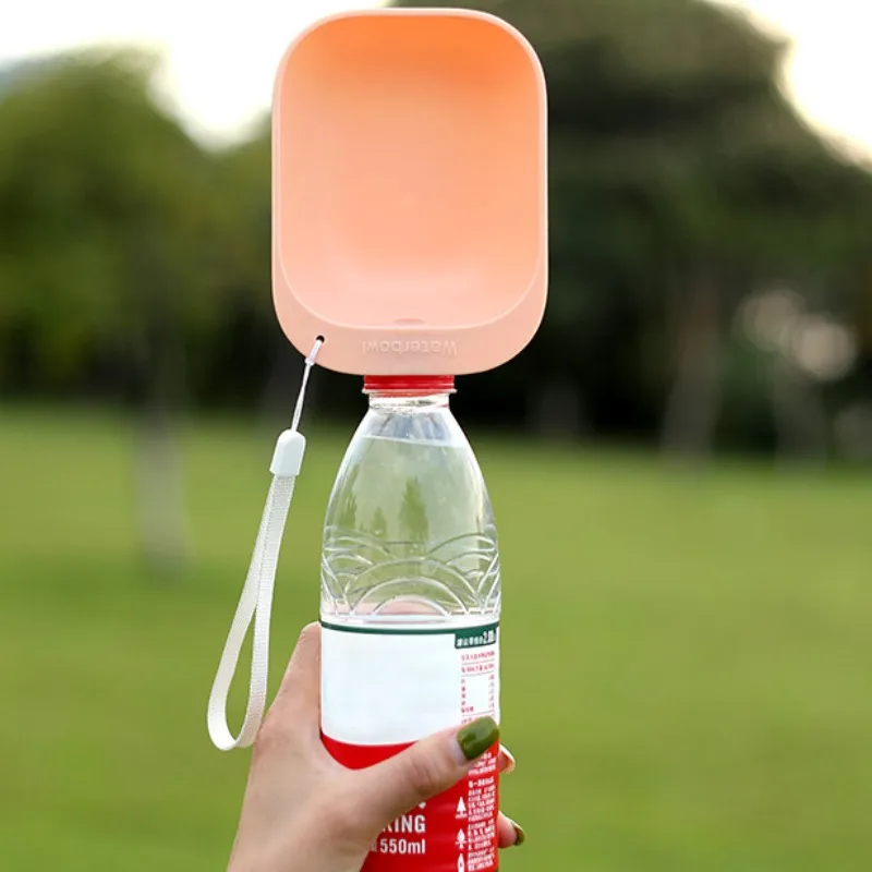 Botella de agua de viaje para perros, cuenco de agua portátil para alimentación al aire libre, conector de botella de agua Mineral para mascotas, suministros para perros para caminar - imagen 2