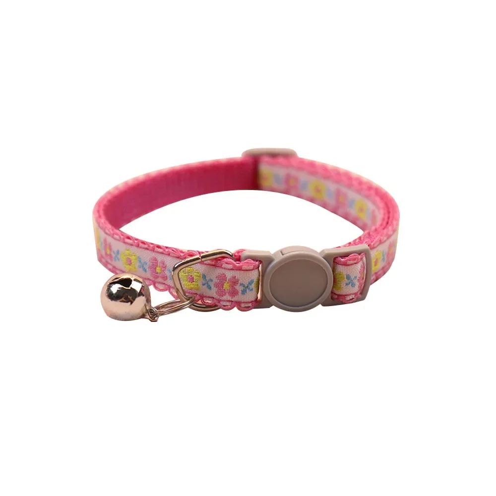 Collar de flores para mascotas con campana, Collar de gato de estilo Retro colorido, Collar de seguridad ajustable, accesorios para cachorros y gatos, tejido a mano - imagen 3