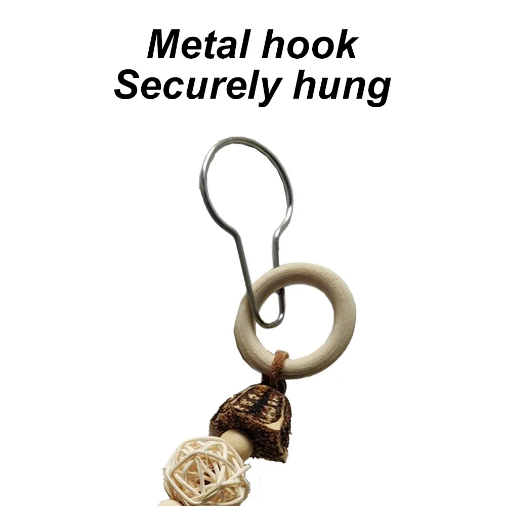 Juguete para masticar loros de Color aleatorio, cuentas de ratán de madera, juguete colgante de molienda para pájaros, loros, juguetes para morder, accesorios para jaulas de pájaros, 1 ud. - imagen 3