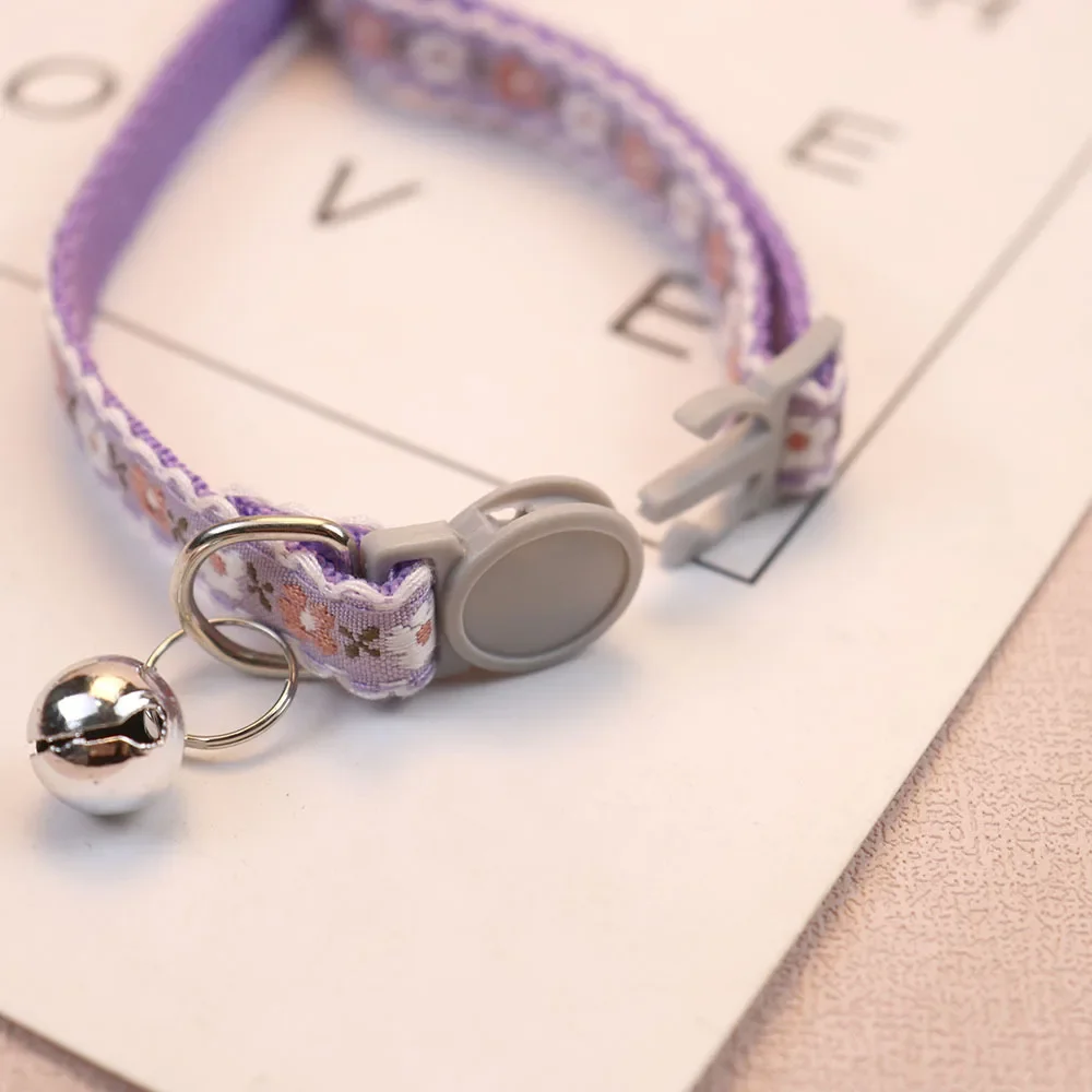 Collar de gato bordado floral con campana - Collar de seguridad de encaje ajustable para gatitos, collar retro hecho a mano para mascotas