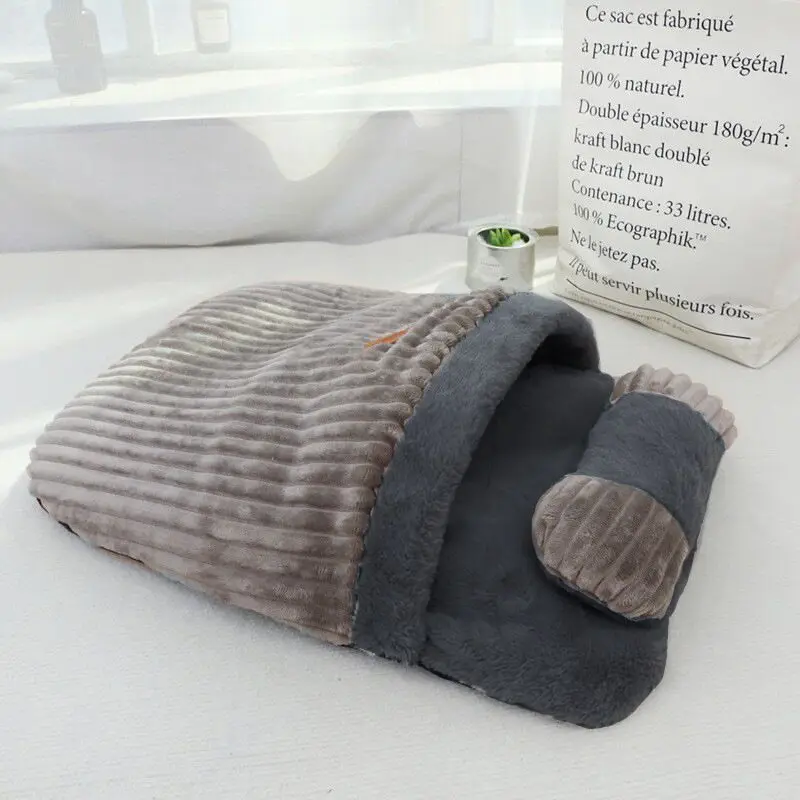Cama para gatos, saco de dormir para mascotas medio cerrado, extraíble, cálido, para invierno, cama para perros, cojín nido para gatos con almohada