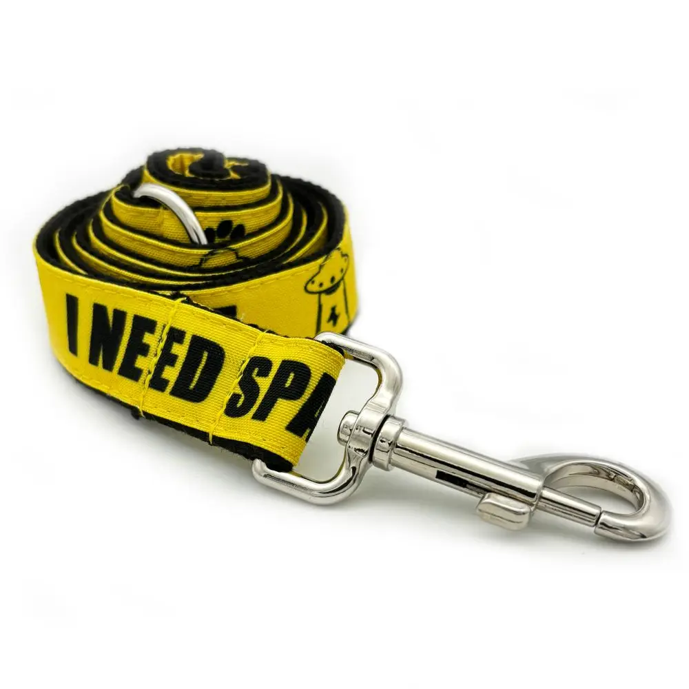 I NEED SPACE-Leash