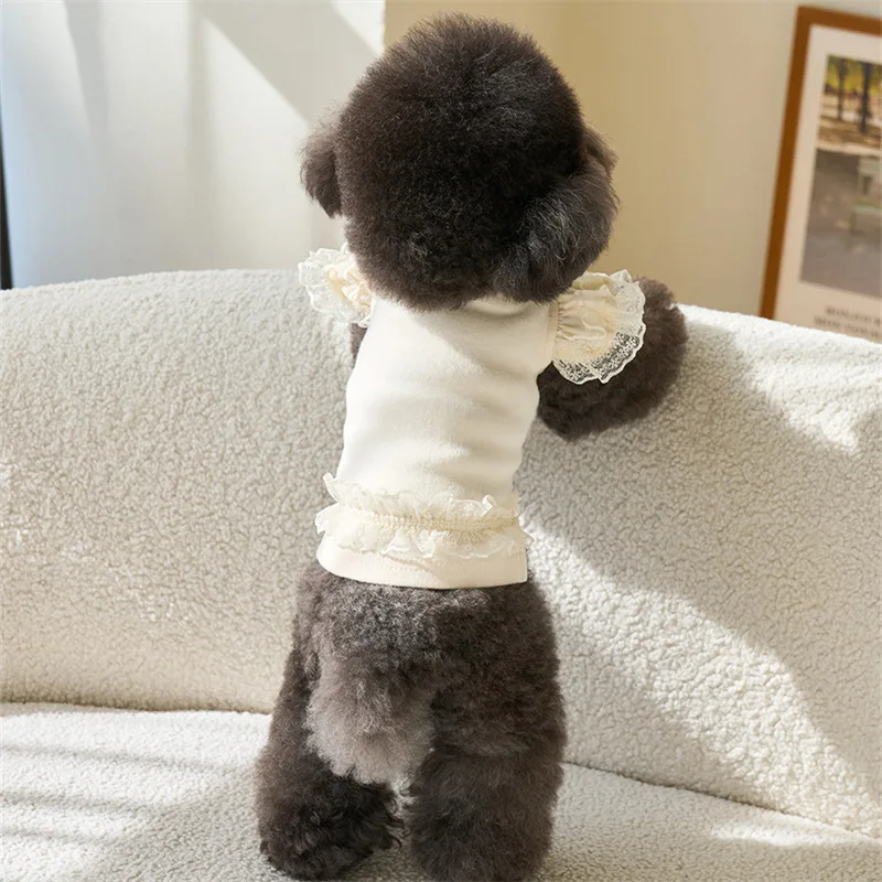 Camisa inferior de manga voladora de encaje para primavera para mascotas, camiseta sin mangas colorida bonita, camiseta inferior de peluche para mascotas, camiseta para gatos, ropa para cachorros