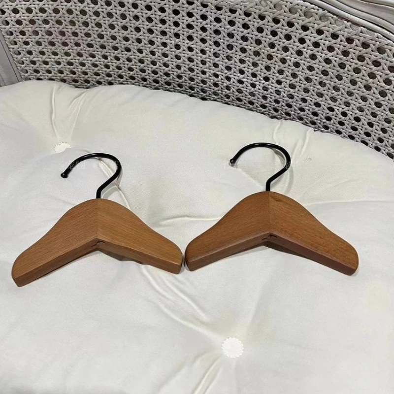 Perchas de madera maciza para mascotas pequeñas, perchero pequeño y bonito, estante de exhibición para ropa, productos portátiles duraderos para mascotas, Accesorios para el hogar - imagen 4