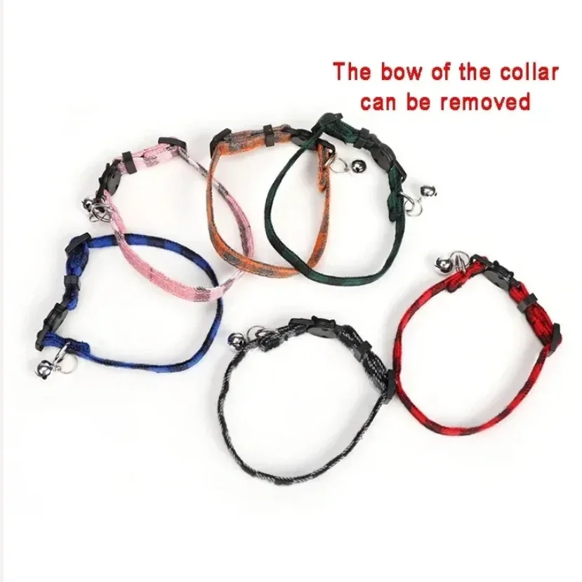 Collar de gato separable para mascotas, pajarita y campana, bonito Collar de perro ajustable elástico rojo de Navidad a cuadros con marco, campana pequeña para gatos