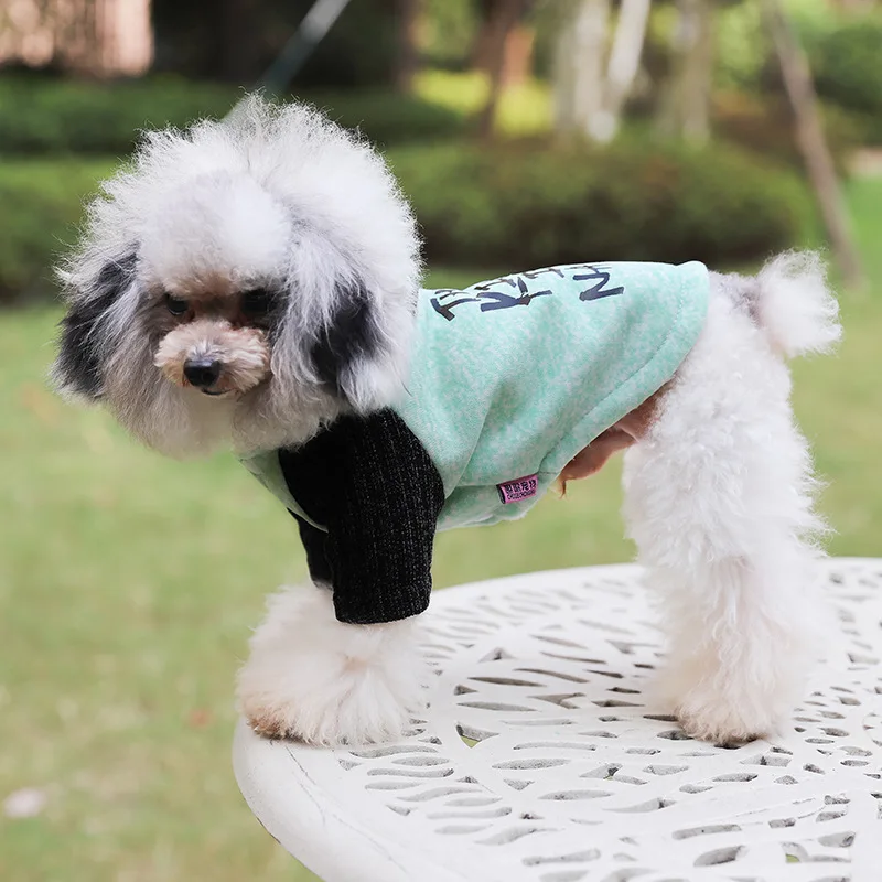 Chaqueta con capucha y letras estampadas para mascotas, ropa de otoño e invierno con capucha de lana gruesa, ropa para perros pequeños, ropa para cachorros - imagen 3