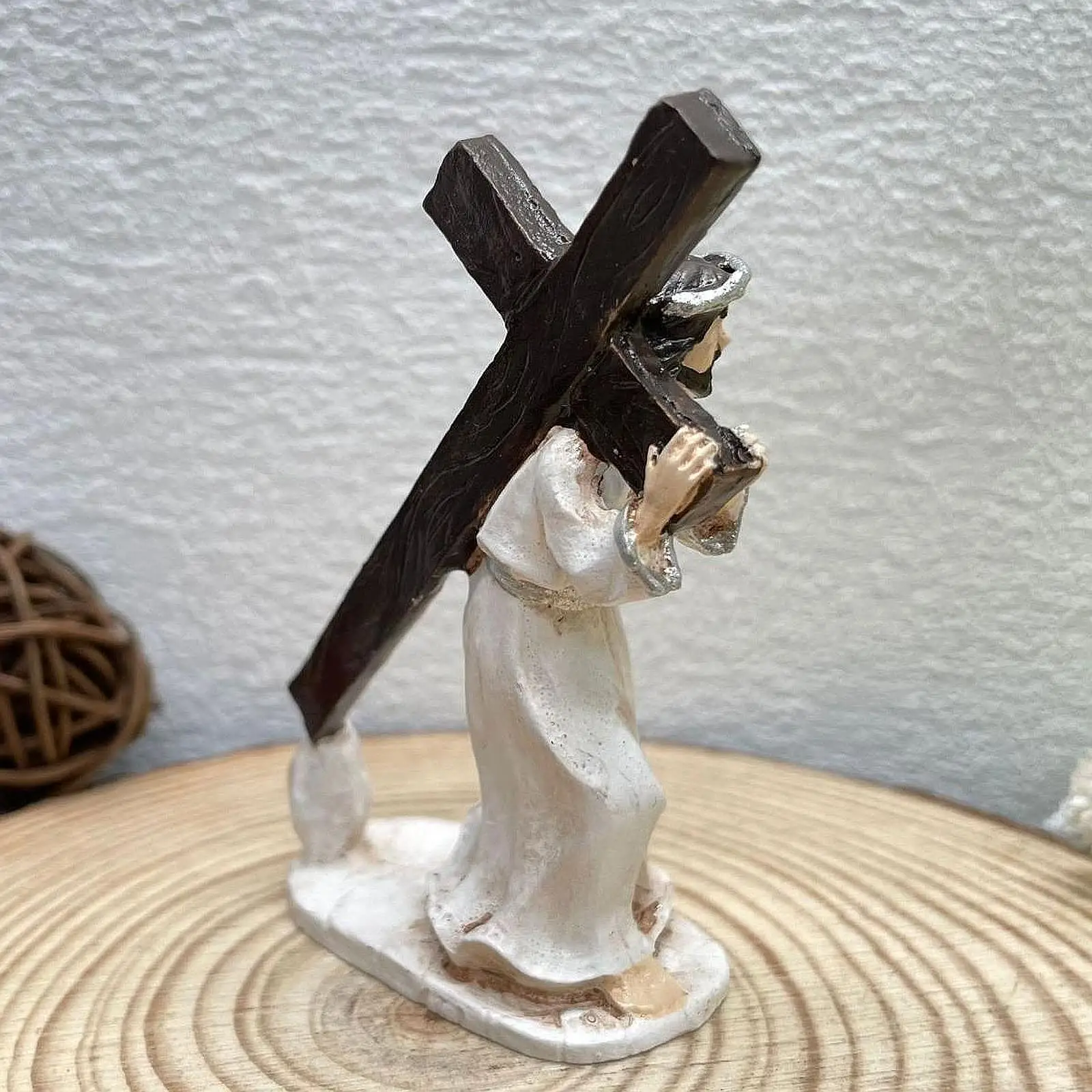 Crucifix Figurine Jesus Statue Holiday Craft Gift Home Decoration Christian Holy Catholic for Home Desktop Shelf Car Collection Crucifix Figurine Jesus Statue Holiday Craft Gift Home Decoration Christian Holy Catholic for Home Desktop Shelf Car Collection