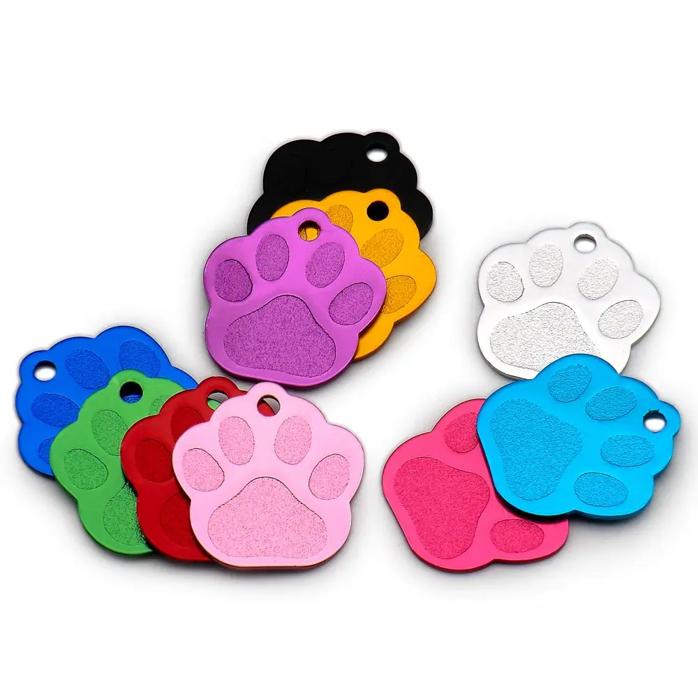 Venta al por mayor 20 piezas grabado gato cachorro mascota ID Collar etiqueta colgante accesorios para mascotas hueso/pata brillo decoración para mascotas perro gato ID Tag - imagen 2