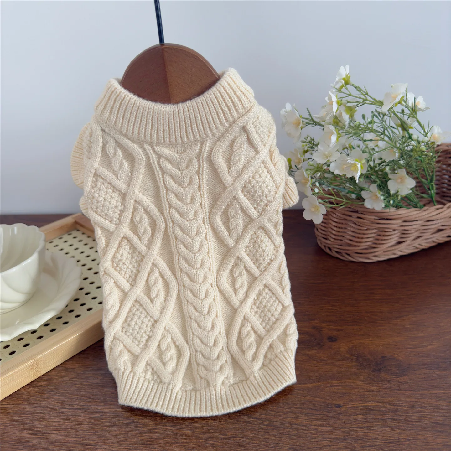 Suéter con giros de masa frita de diamante para otoño e invierno para mascotas, suéter tejido suave sin mangas para perros, ropa para cachorros pequeños - imagen 4