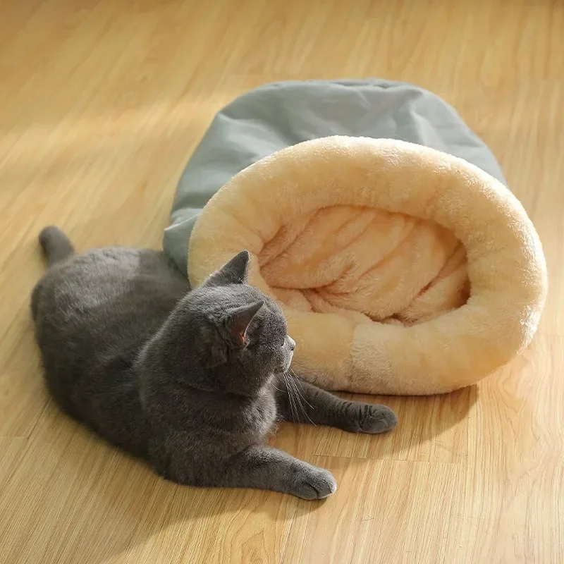 Saco de dormir para mascotas, saco de dormir cálido de invierno semicerrado de felpa para gatos y cachorros, accesorios de cama nido para gatos cómodos y universales para mascotas - imagen 4