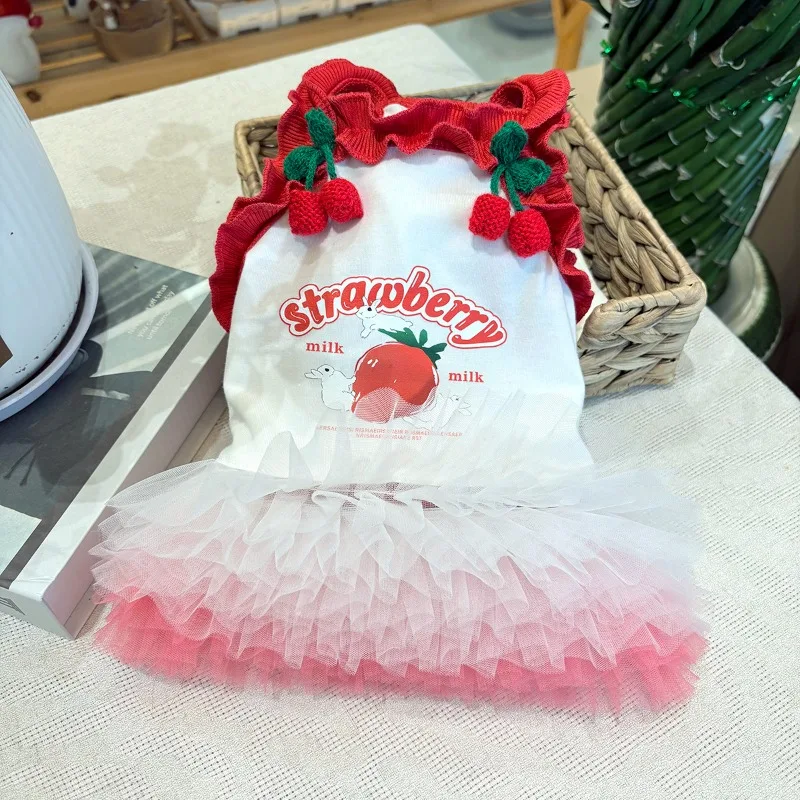 Vestido de princesa de malla de fresa para mascotas, chaleco de cereza de verano, ropa para gatos, falda con tirantes, falda abombada para perros pequeños, vestidos para perros pequeños - imagen 2