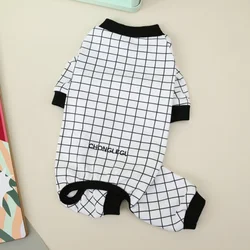 Monos para perros y gatos: prendas de invierno y pijamas suaves