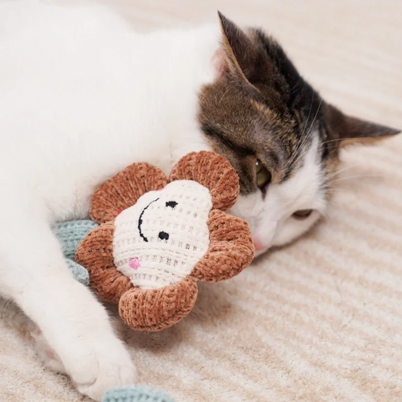 Juguetes para masticar hierba gatera para gatos, suministros interactivos para gatitos, suministros de molienda de dientes resistentes al masticable, juguete para chirrido de mascotas para interiores, productos de juego para perros - imagen 2