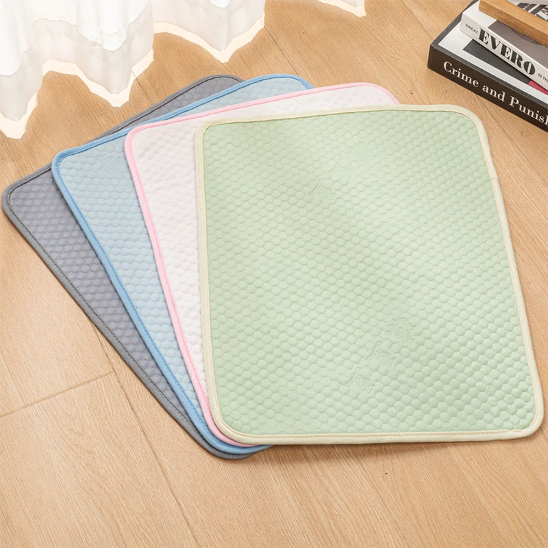 Estera autoenfriante para mascotas, almohadillas refrescantes lavables para perros y gatos, manta para perrera para dormir, estera para dormir de seda helada, no tóxica y transpirable - imagen 5