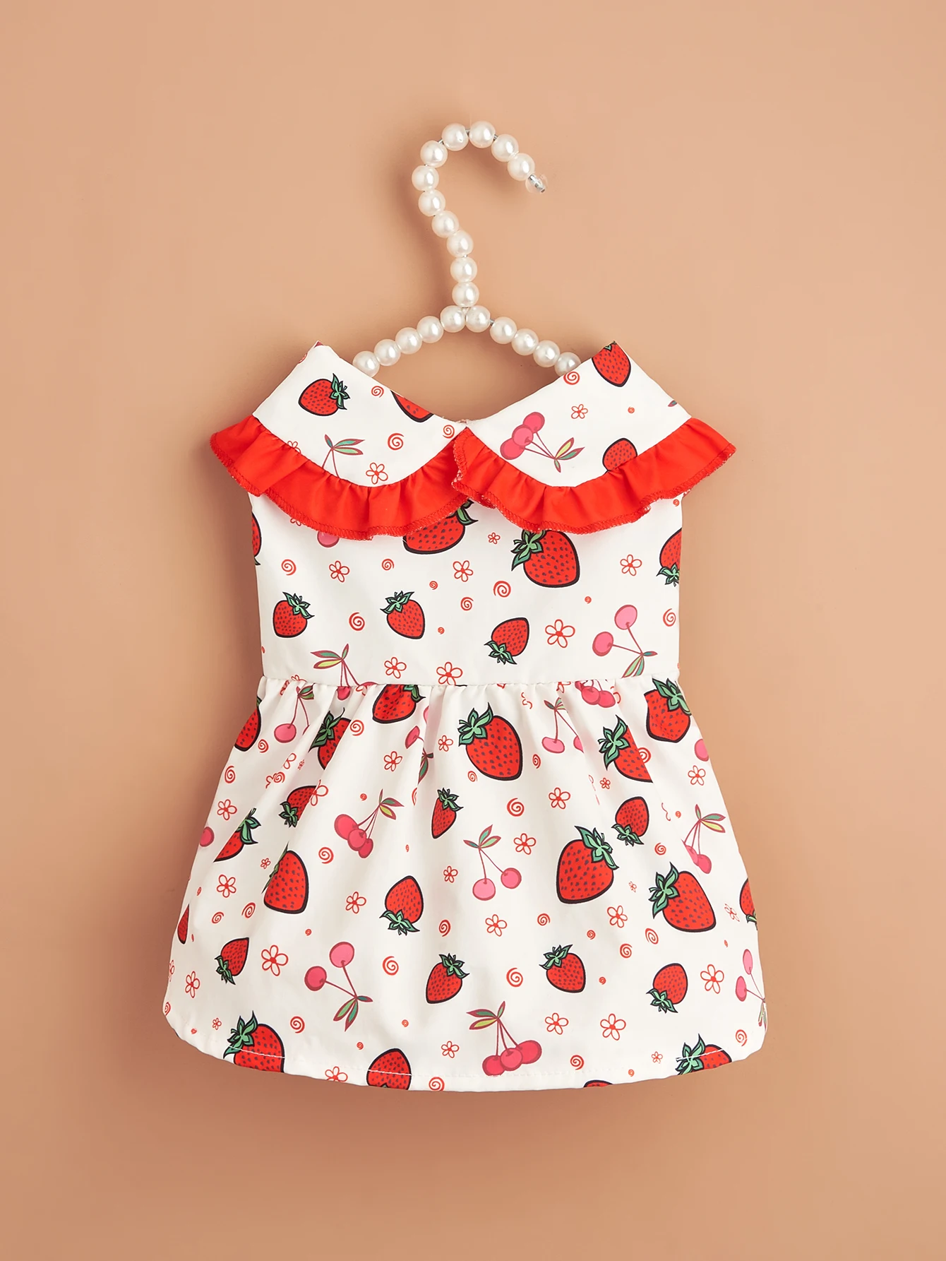 Vestido para perro estampado de fresa con cuello rojo con volantes, ropa para mascotas con bonito patrón de frutas, dulce vestido de princesa para perros pequeños - imagen 4