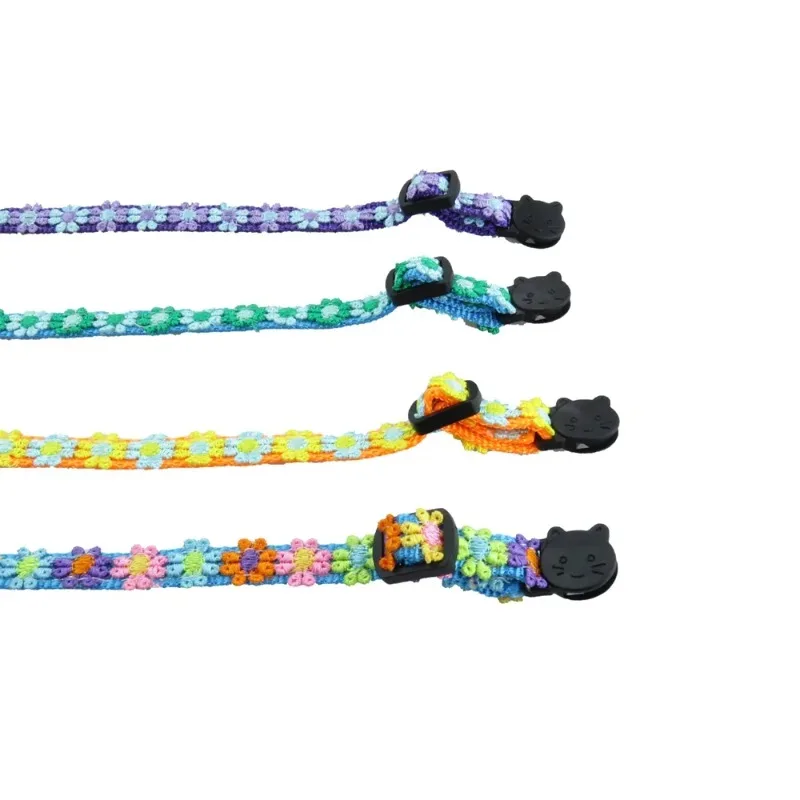 Collar de flores de encaje ajustable para mascotas, colgante de campana y flor para gatos y cachorros, productos para mascotas, 1 unidad, 1,0X20 ~ 30cm - imagen 2