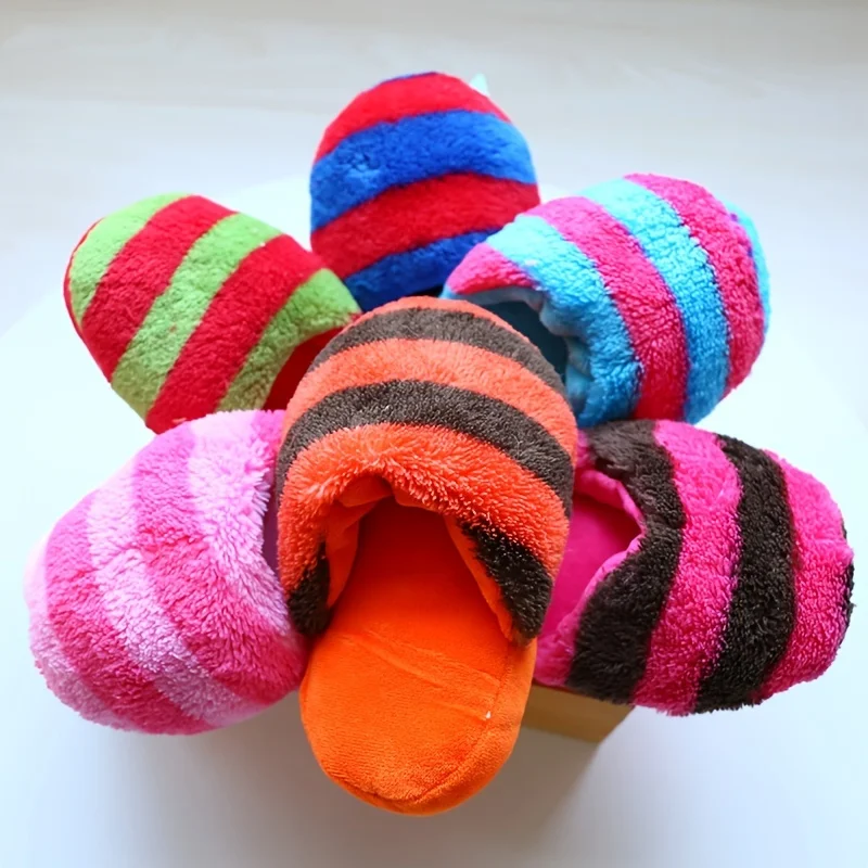 Zapatillas de juguete chirriantes para perros de peluche, perfectas para entrenamiento, mordedura, Limpieza de dientes y juegos de masticar, accesorios para perros, 1 unidad - imagen 3