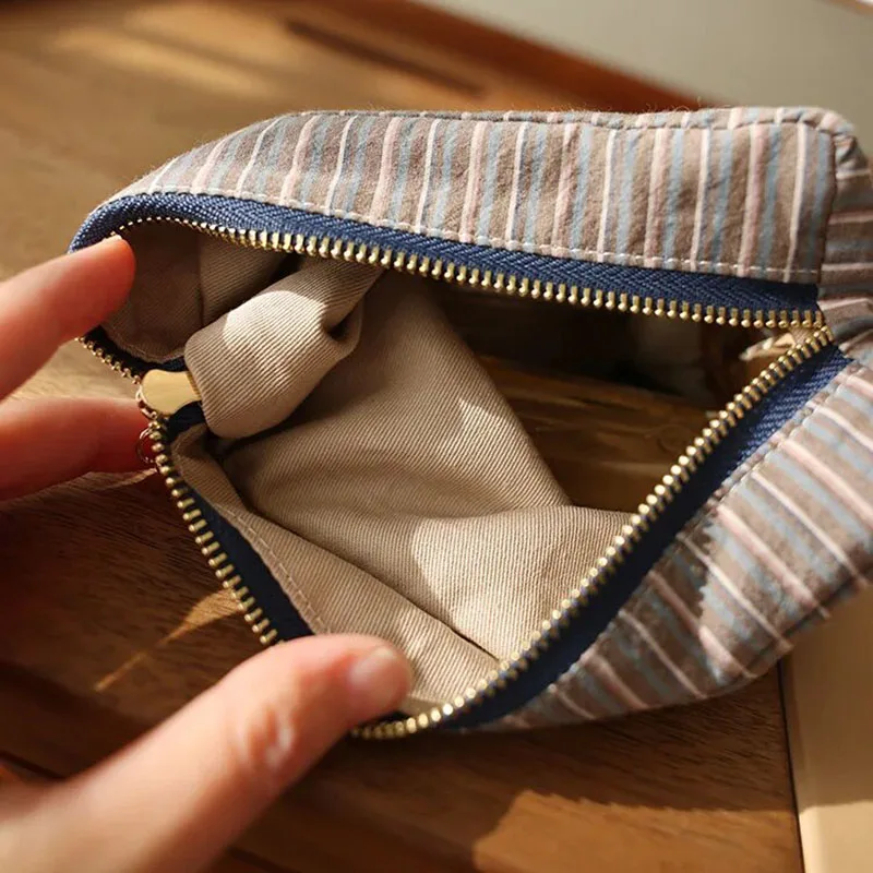 Bolsa de cosméticos de tela a rayas a cuadros, bolsa de almacenamiento cuadrada tridimensional con cremallera, bolso portátil de viaje, bolsa de maquillaje con forro - imagen 4