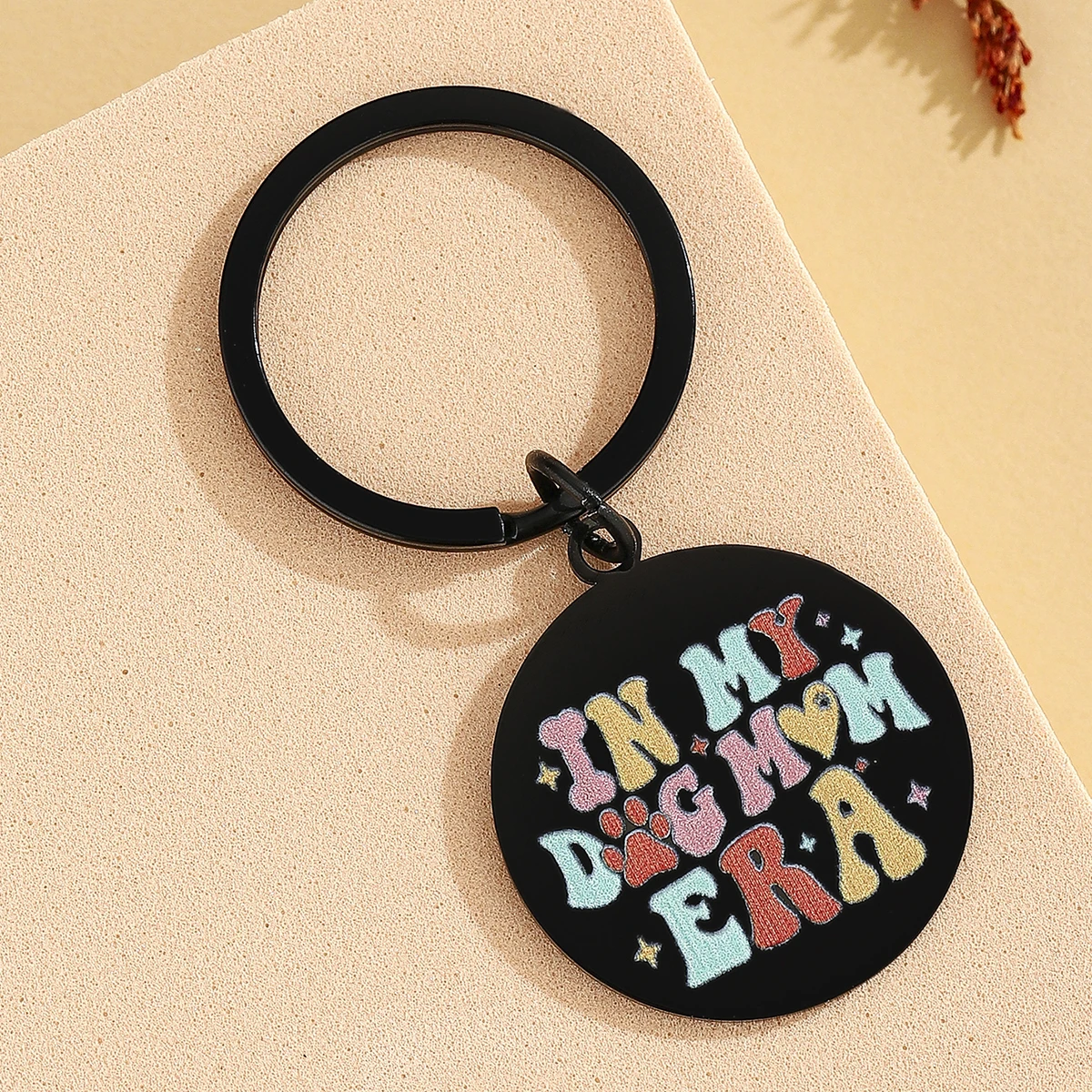 Aisity Dog Mom Regalos para mujeres Amantes de los perros Chicas adolescentes Lindo llavero de perros para regalos de perro salchicha Golden Retriever - imagen 3