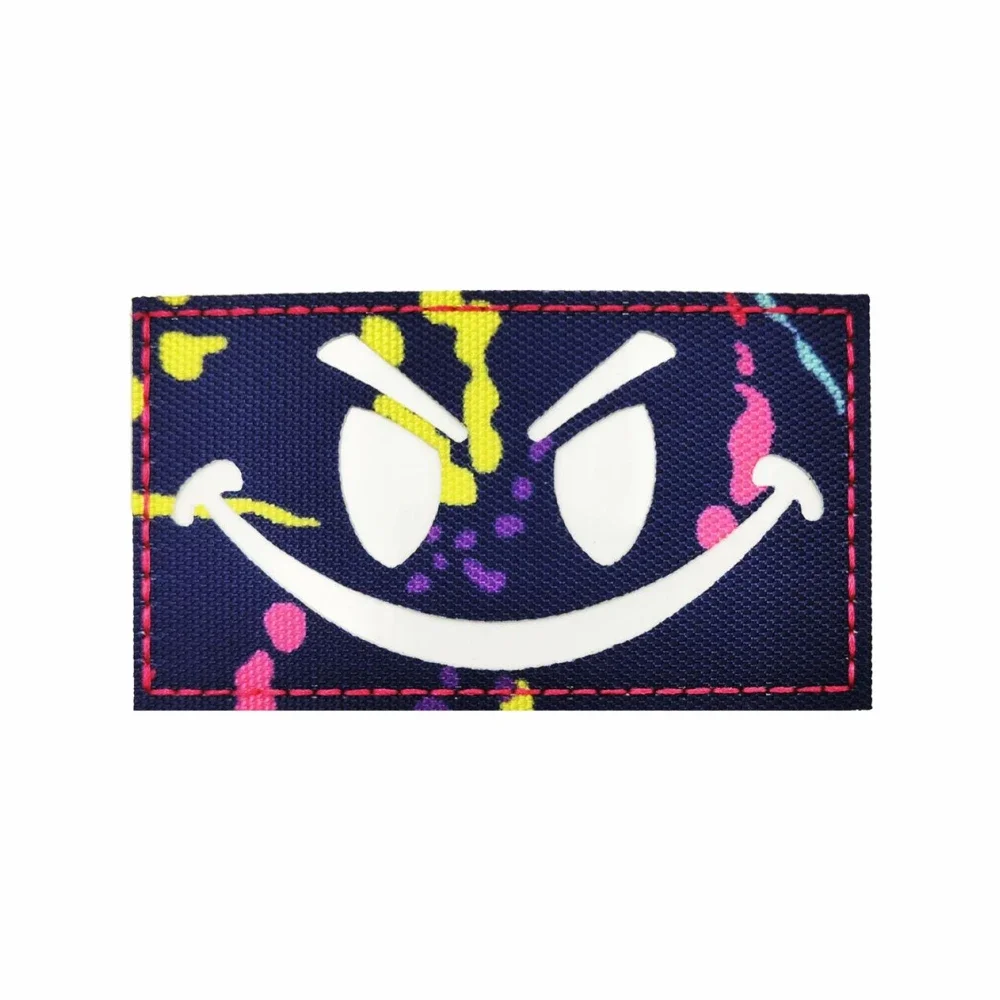 Parche reflectante con bandera de sonrisa malvada, insignia para brazalete que brilla en la oscuridad, apliques de adorno, parche IR táctico militar de 4 colores - imagen 5