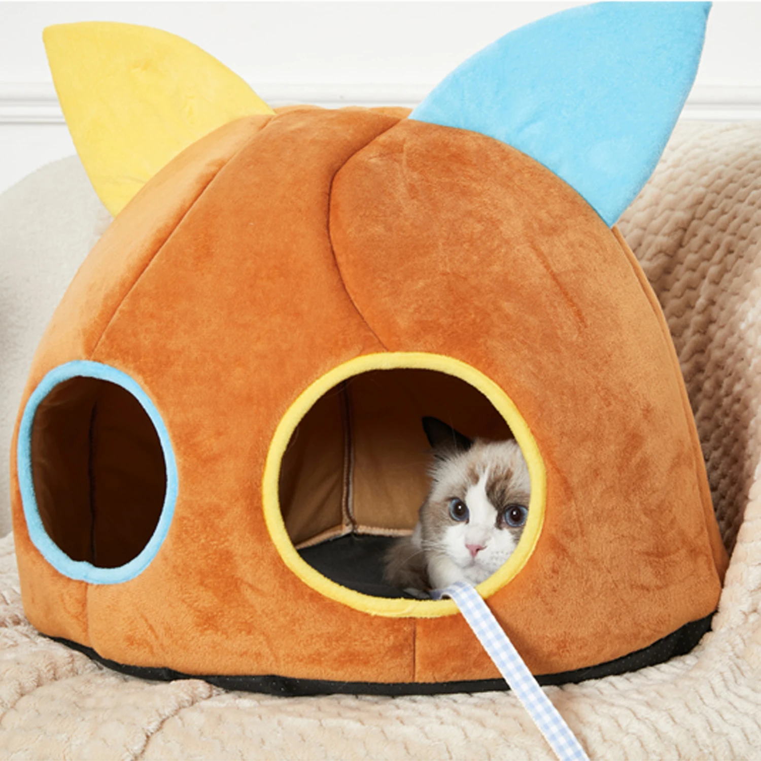 Cesta de cama para gatos pequeña y cálida para invierno, cómoda casa redonda para gatos con agujeros dobles, nido suave para gatos, accesorios para tienda a prueba de viento