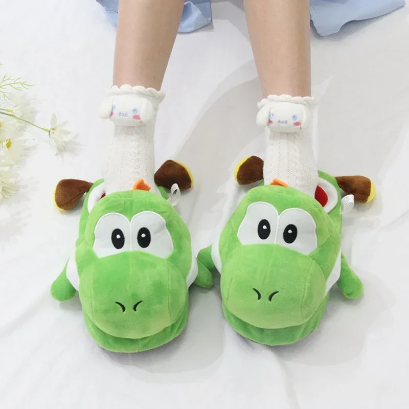 Super Marios Bros Yoshi Cosplay Zapatillas de Peluche hombres mujeres dibujos animados invierno cálido antideslizante Fondo suave comodidad Kawaii zapatos de algodón - imagen 2
