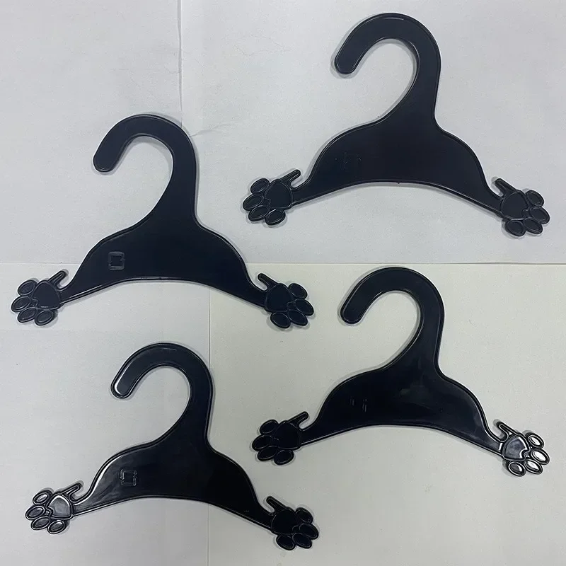 Perchero antideslizante para ropa de mascotas, Perchero de plástico resistente y funcional para perros y gatos - imagen 2