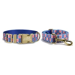 Collar de perro con tulipán azul y hebilla personalizada