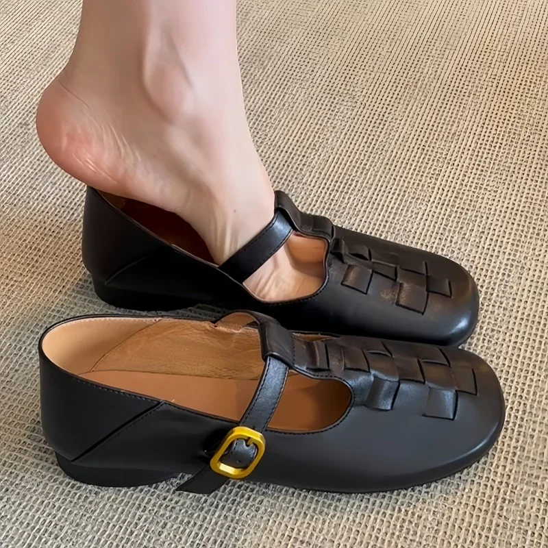 Zapatos de mujer Mary Jane 2025, primavera, nueva moda, mocasines planos informales, correa de cuero Retro con hebilla, zapatos de mujer de estilo Simple, cómodos planos