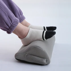 Reposapiés ergonómico portátil con masaje para gatos y perros mini