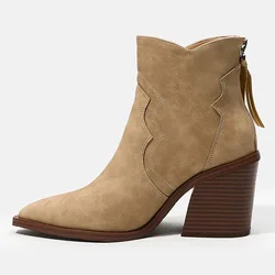 Botines de madera con tacón ancho para mujer – Cuña y punta estrecha