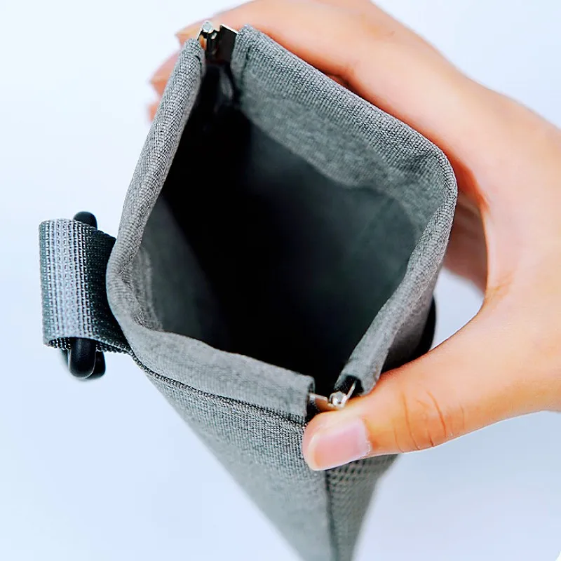 Dispensador de bolsas para excrementos de perros, soporte portátil para bolsas de excrementos de perros, bolsas de aperitivos multifuncionales para perros que caminan, bolsas de aseo para entrenar - imagen 3