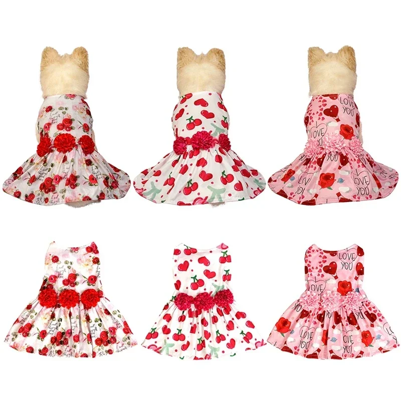 Vestido para perros, ropa para mascotas, falda para cachorros de primavera y verano, vestido de princesa, vestidos sin mangas con patrón encantador de corazón y flores a la moda para perros - imagen 2
