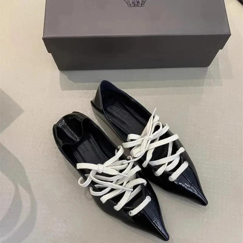 Ropa bidireccional, cabeza afilada, cordones de cuero brillante, zapatos individuales pequeños sin cordones Retro franceses, temporada primavera otoño, zapatos informales para mujer - imagen 4
