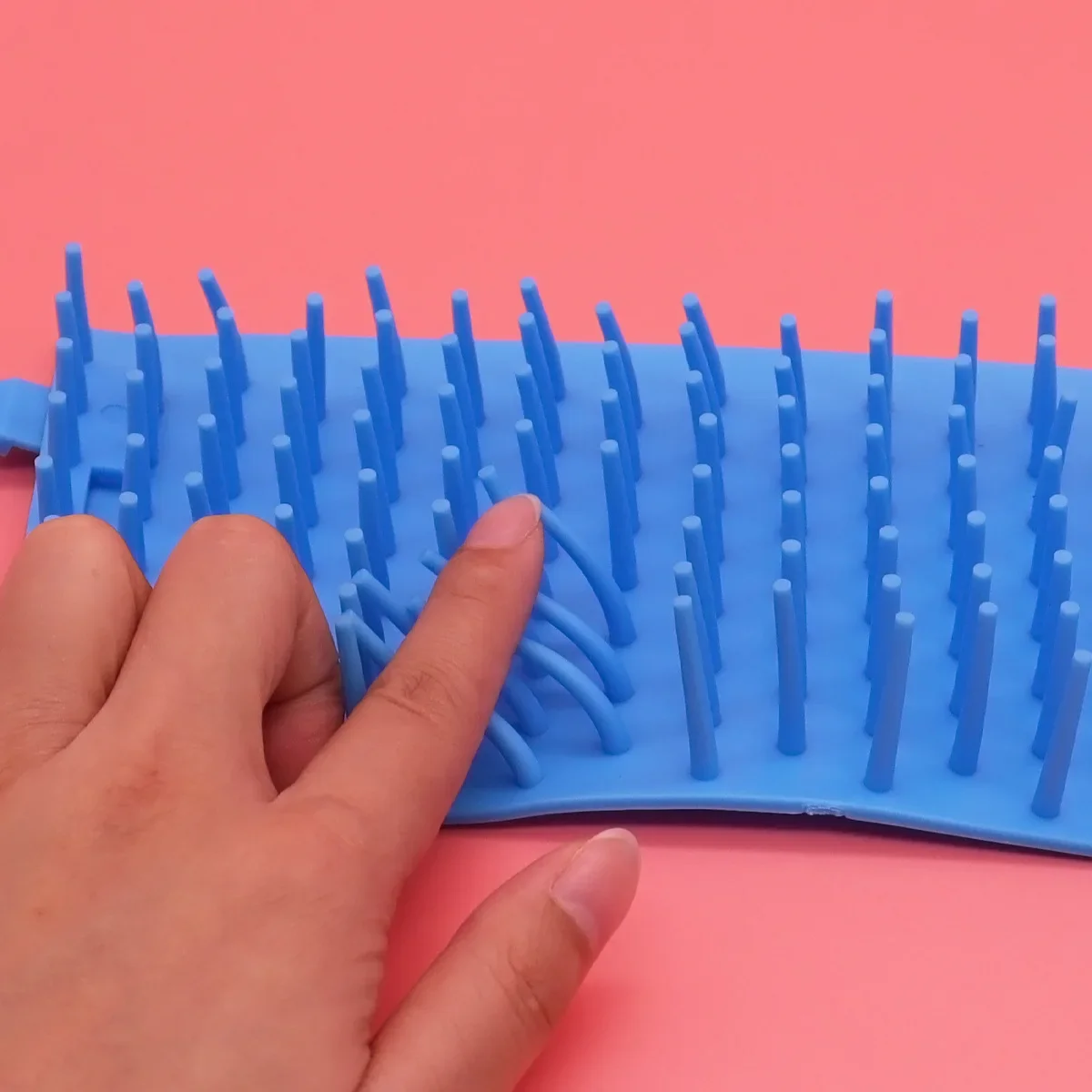 Taza para lavar los pies de mascotas, artefacto para lavar los pies de perro, taza para lavar las garras de silicona portátil, productos de limpieza para mascotas, taza para limpiar los pies - imagen 3