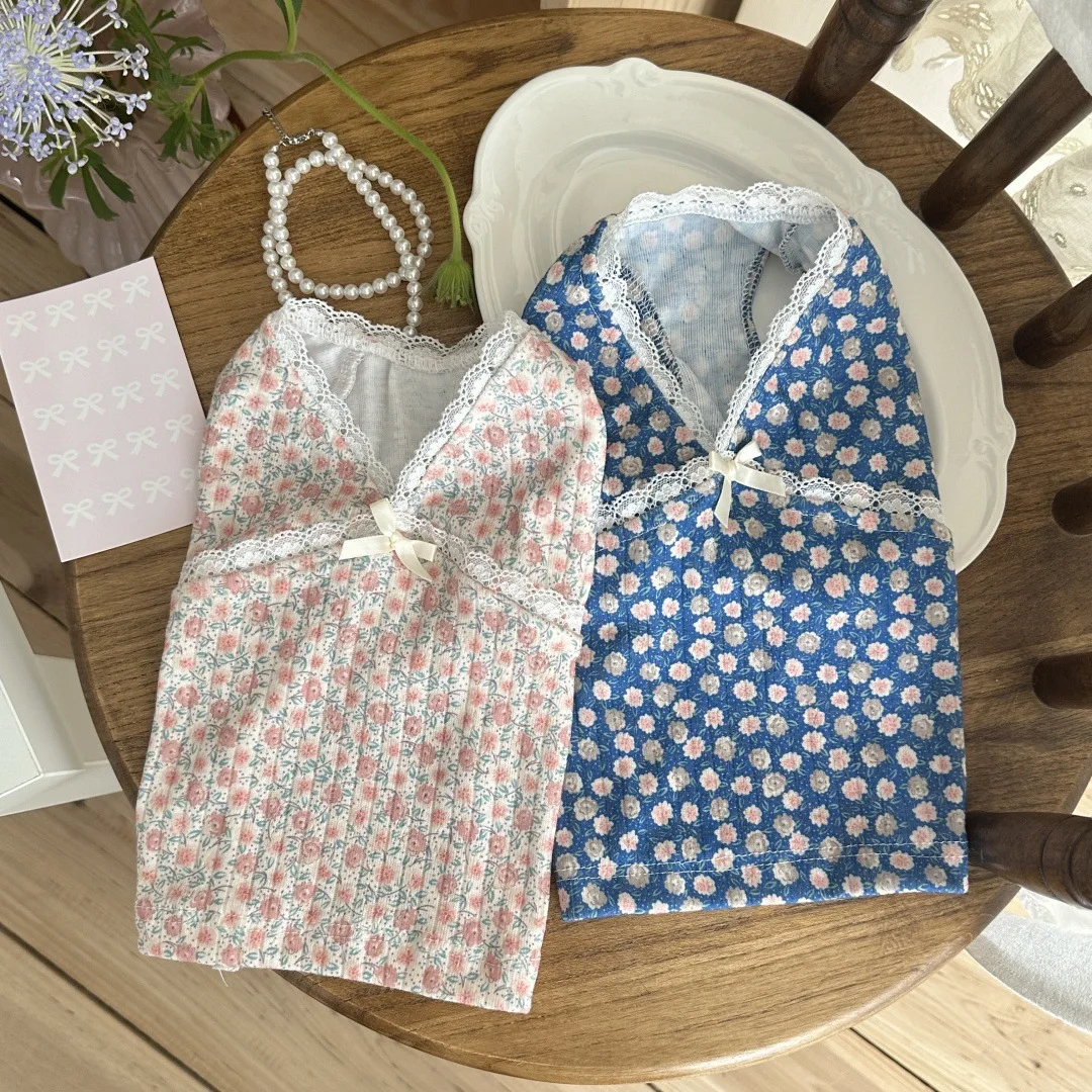 Chaleco Floral de encaje con cuello en V para mascotas, pijamas para perros pequeños y gatos, ropa para el hogar para primavera y otoño, ropa para cachorros pequeños - imagen 3