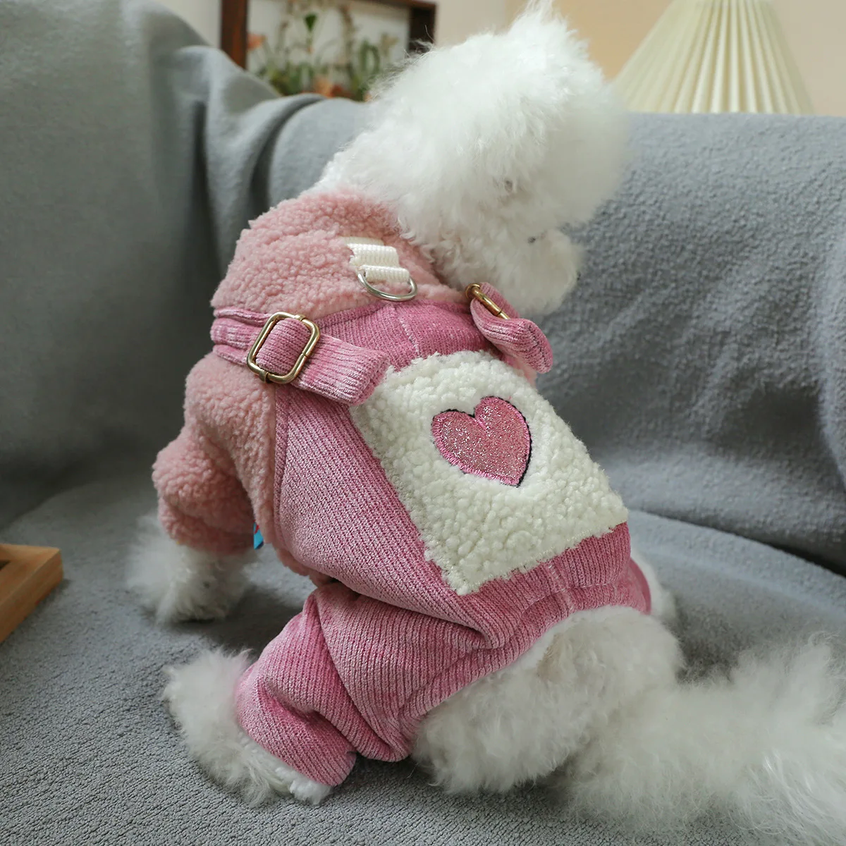 Salón rosa en forma de corazón para mascotas, ropa para gatos, mono en forma de corazón, chaqueta de cuatro patas, ropa para cachorros, otoño e invierno - imagen 3