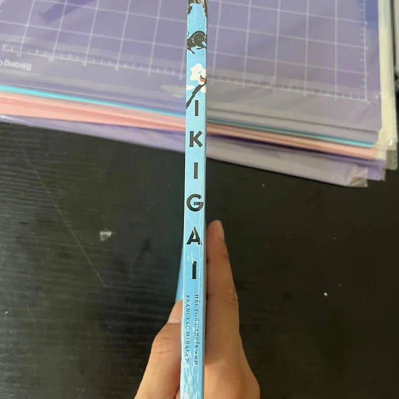 Ikigai-libro sobre la felicidad y la esperanza, The Japanese Secret Philosophy for A Happy Healthy de Hector Garcia, Rebuilding Happiness + un libro - imagen 4