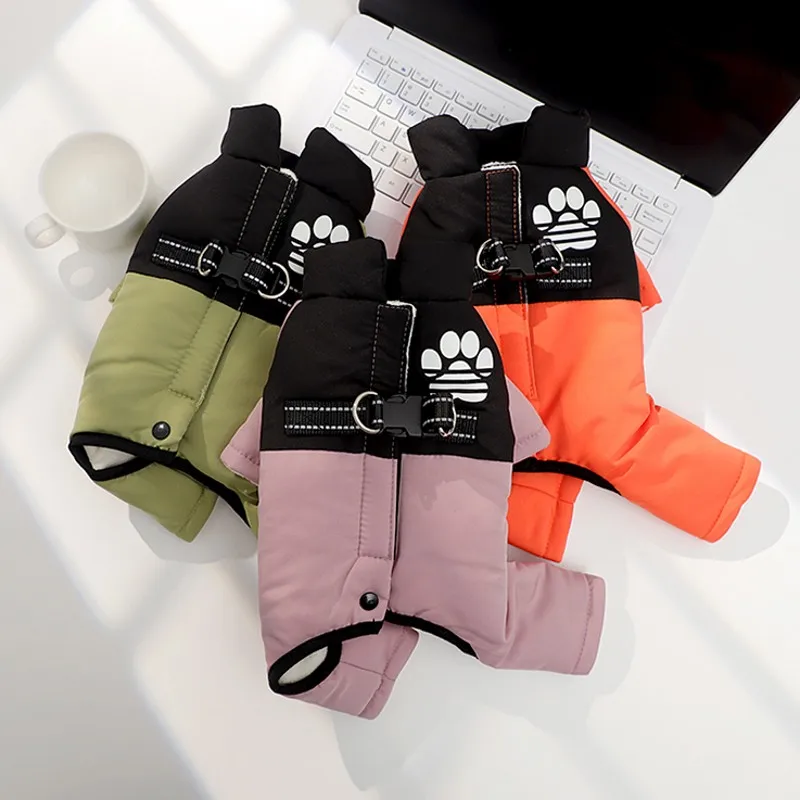 Chaqueta de invierno para perros de cuatro patas, abrigos impermeables para perros, mono para mascotas, calentador al aire libre, ropa de moda para perros, trajes para cachorros Chihuahua